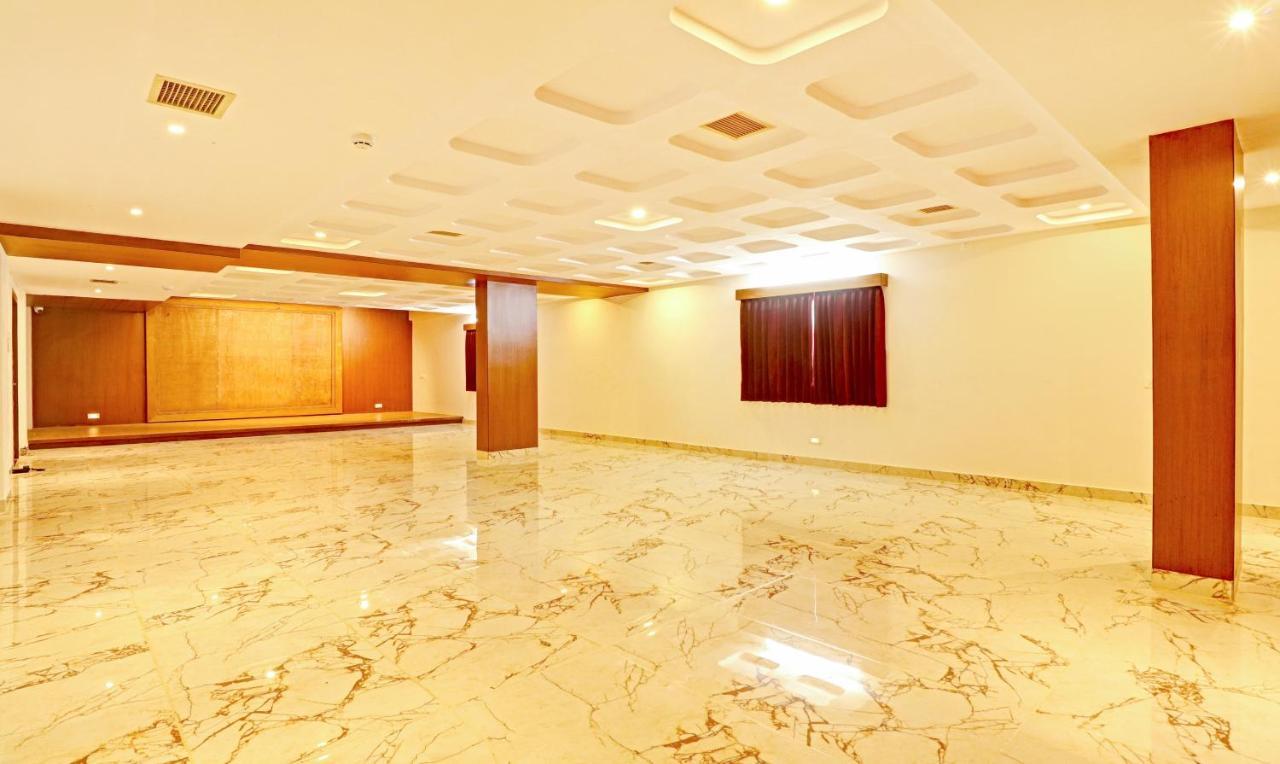 Treebo Celebrity Hotels And Suites Bangalore Bagian luar foto