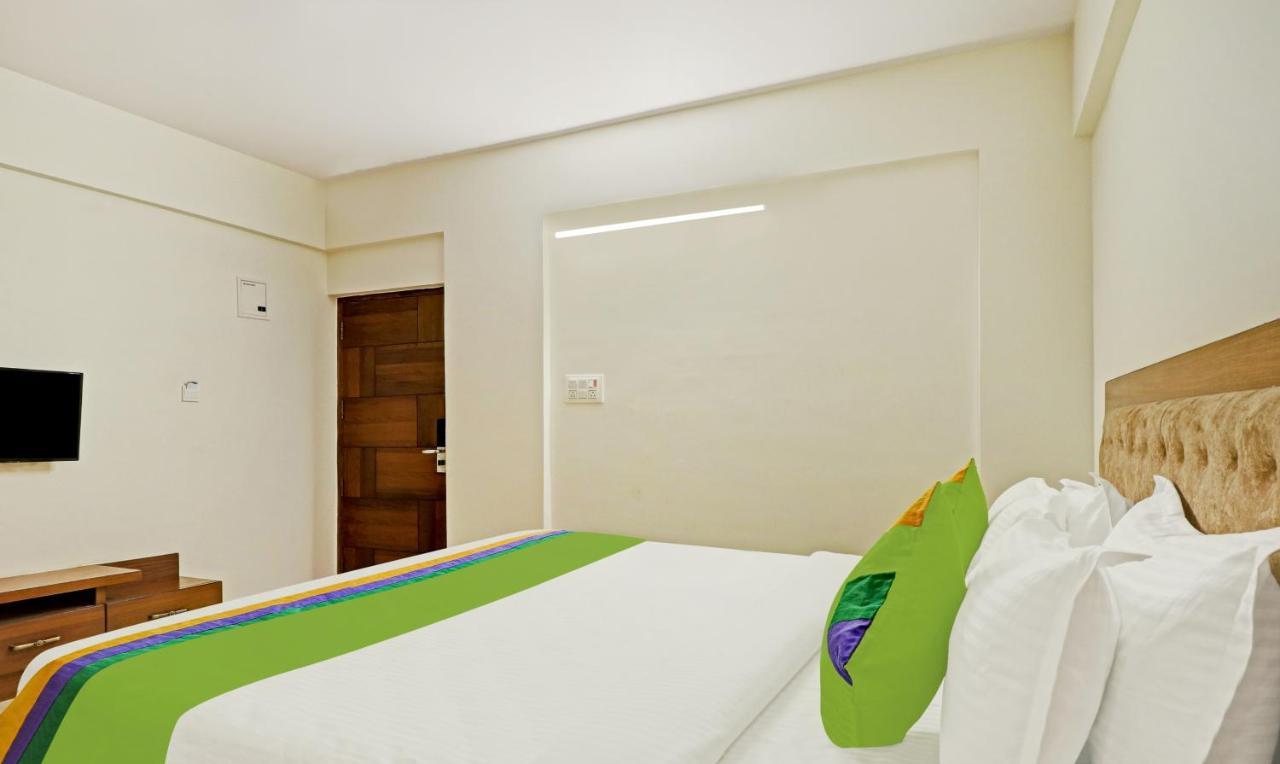 Treebo Celebrity Hotels And Suites Bangalore Bagian luar foto