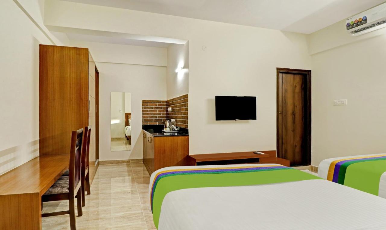 Treebo Celebrity Hotels And Suites Bangalore Bagian luar foto